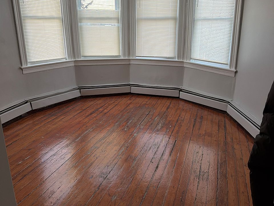 1st image of 144 Gallup St #3