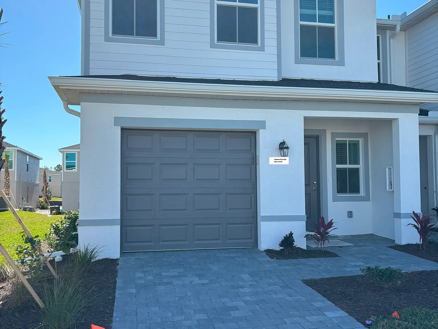 3 bed, 1405 sqft, $2,400 — Photo 1