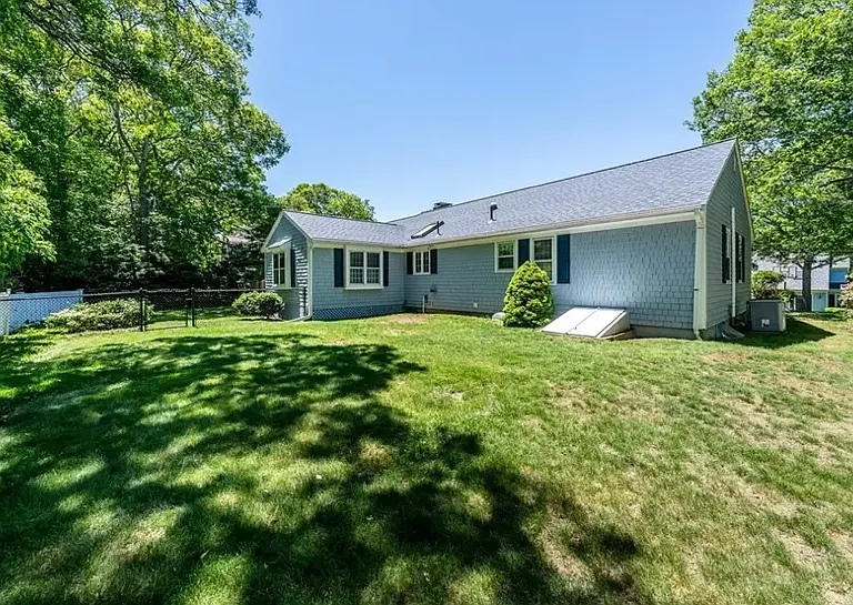 18 Goat Field Ln #1 — Photo 11