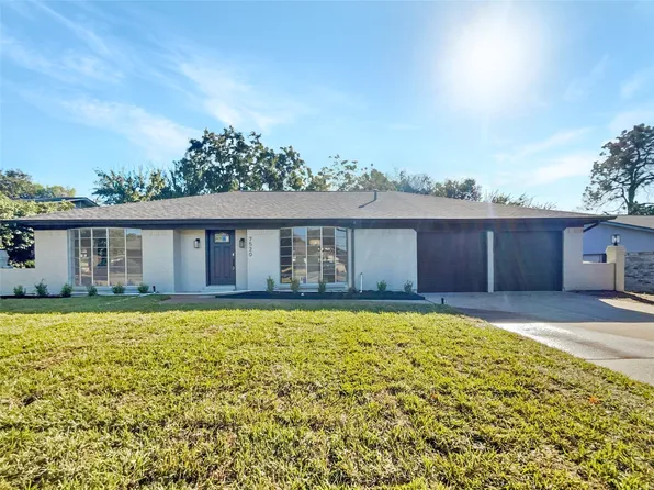 7520 Mapleleaf Dr, Fort Worth, TX 76182