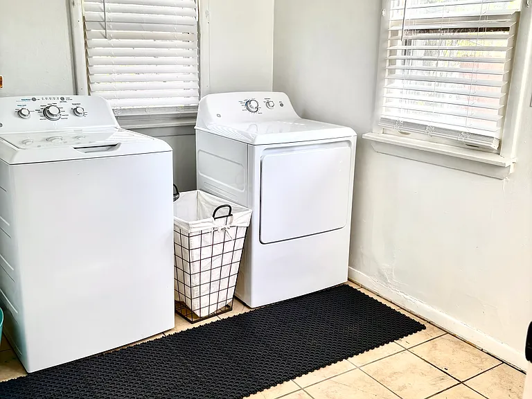 246 Grumbach Ave #1 — Photo 8