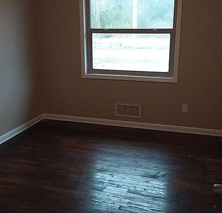 5th image of 933 N Martinwood Dr