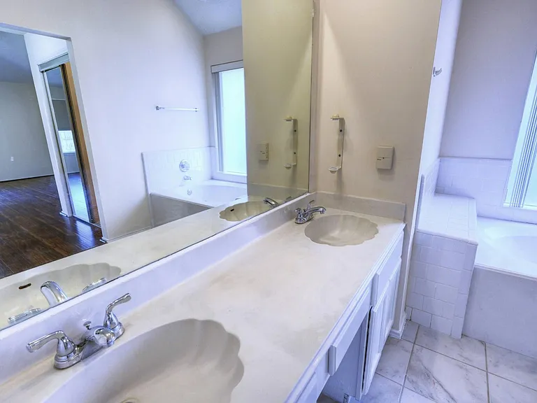 1226 Berrystone Trl — Photo 21