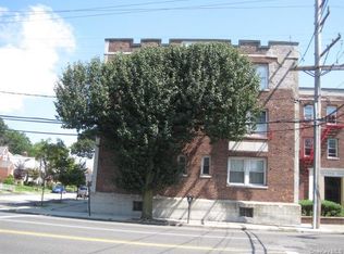 477 Merrick Rd, Lynbrook, NY