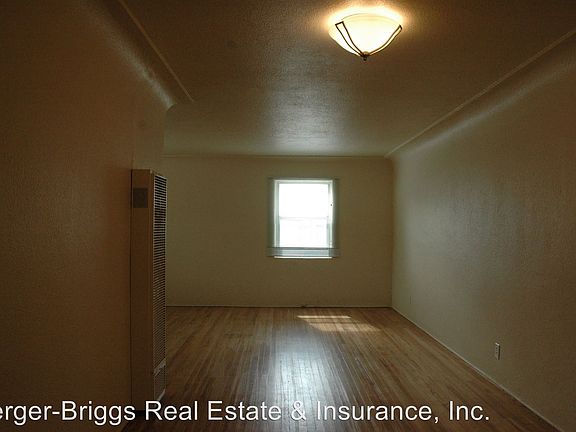 4th image of 1209 Mlk Ave NE APT 4