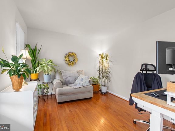 4th image of 6111 Three Cedars Ln