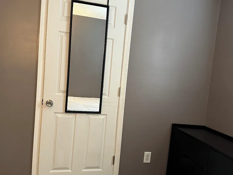 1 Harbor Ct — Photo 18