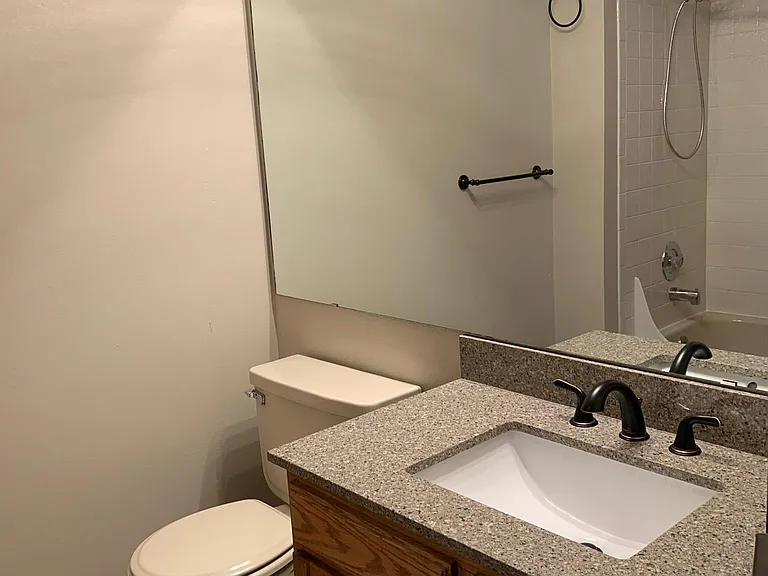 2208 Dogwood Cir — Photo 11