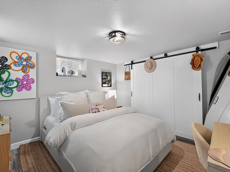 2615 W Caithness Pl — Photo 18