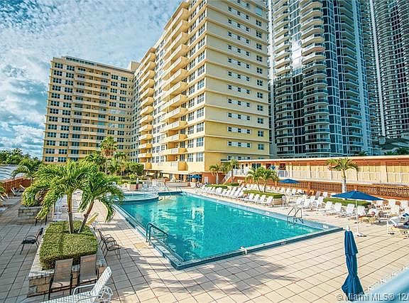 3rd image of 4747 Collins Ave APT 614