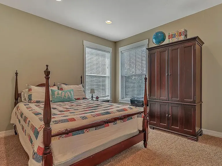14935 Silver Feather Cir — Photo 15