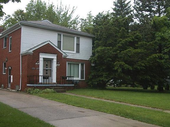 3rd image of 908 E Lincoln Ave