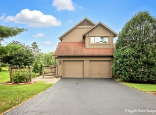 4119 White Ash Rd, Crystal Lake, IL 60014