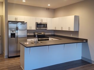 1703 Home Ave #302, Columbus, IN 47201