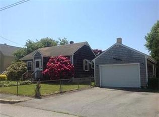 22 Edgeworth St, Dartmouth, MA 02748