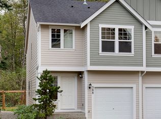 388 NE Miramar Cir #40, Bremerton, WA