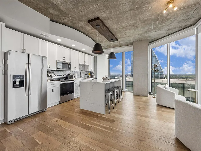 360 Nueces St #3702 — Photo 3
