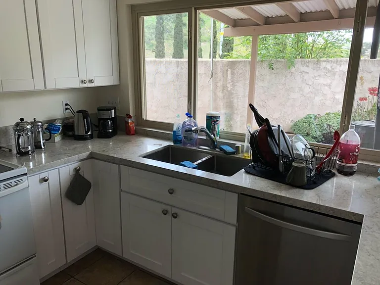 5240 Bloch St — Photo 11
