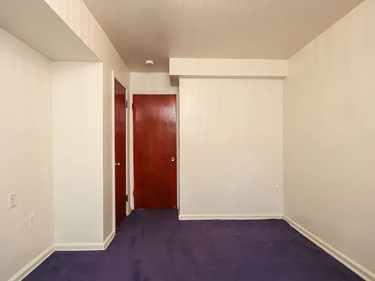 1309 S University Ave — Photo 13