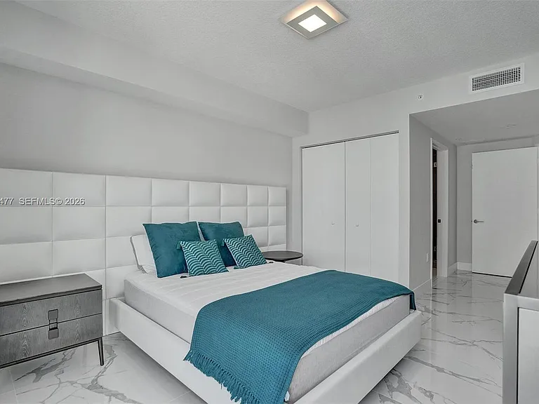 330 Sunny Isles Blvd #5-2207 — Photo 26