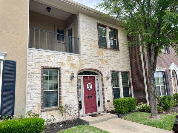125 Forest Dr, College Station, TX 77840