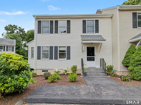 2 Castle Meadow Drive #2, Stonington, CT 06379