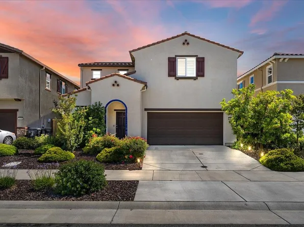 4040 Parkmoor Ln, Roseville, CA 95747
