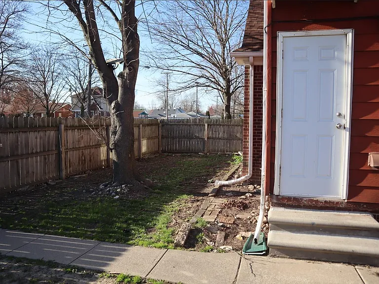 1343 Pagel Ave #2 — Photo 20