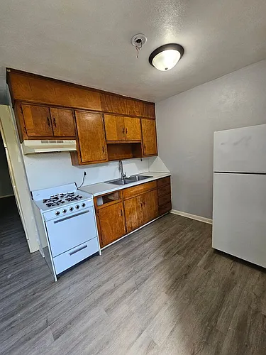 1811 Hall St Photo 1