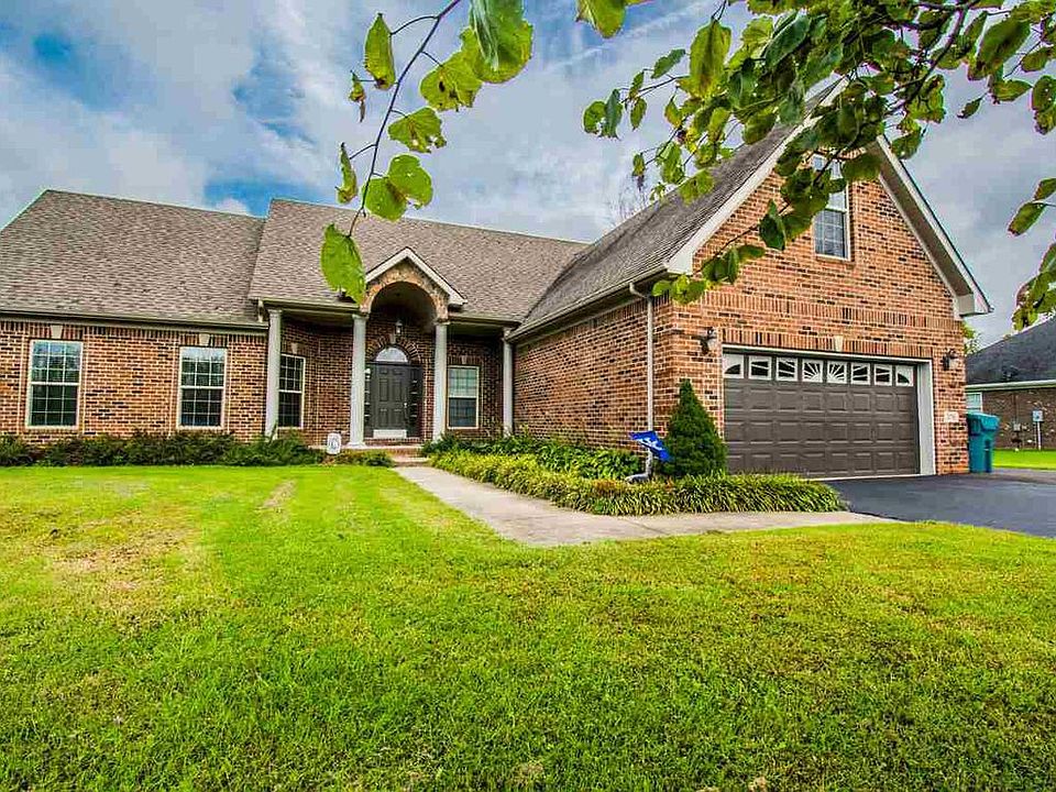 1st image of 215 Sage Dr
