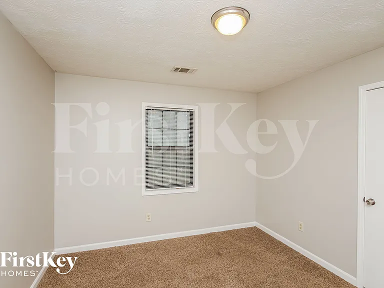 2475 Smith Ave SW — Photo 16