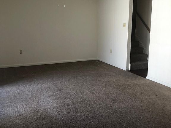 5th image of 665 Glen Falls Ct