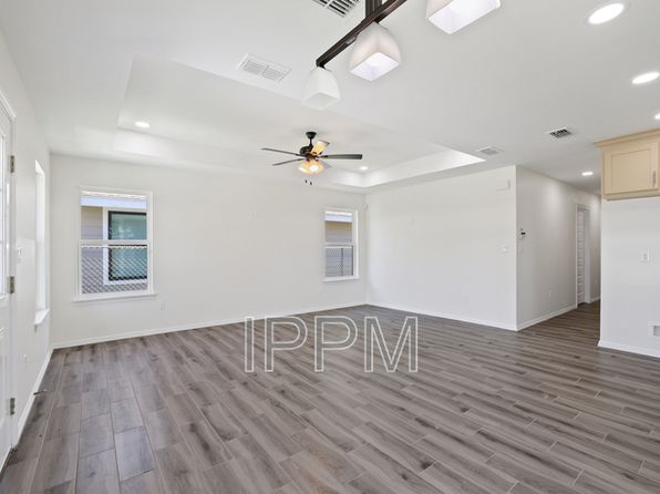 620 E Llano Grande St, Weslaco, TX 78596
