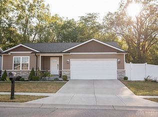 4168 Midfield St, Springfield, OH 45503