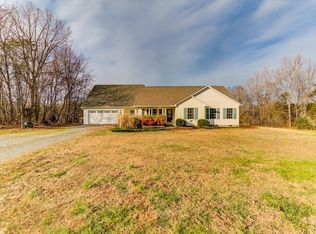 1115 Farm View Rd, Glade Hill, VA 24092