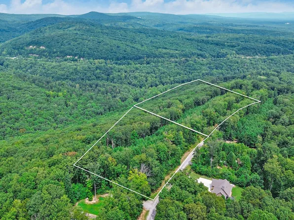 Upper Eagles Nest Rd, Crab Orchard, TN 37723