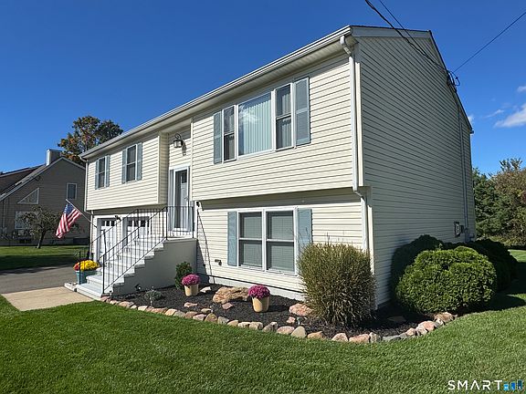 4th image of 597 Silver Sands Road