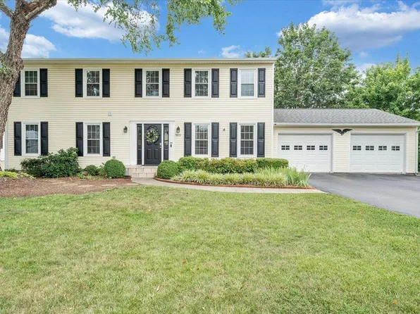 1905 Queensmill Dr, Salem, VA 24153