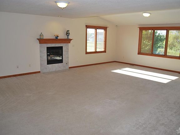 5th image of 8035 Purple Sage Cv