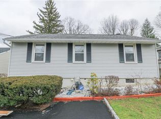 31 Ogden Ave, Dobbs Ferry, NY 10522