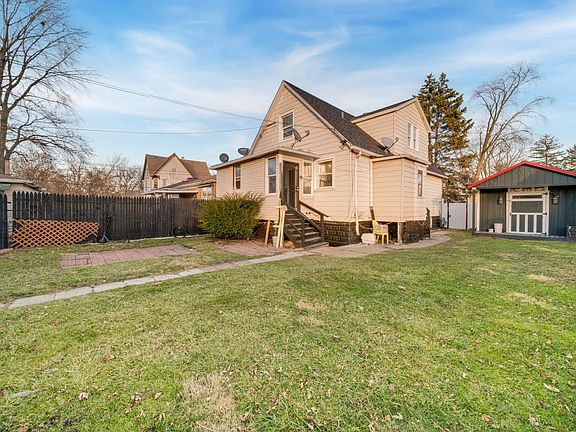 3rd image of 14446 Des Plaines St