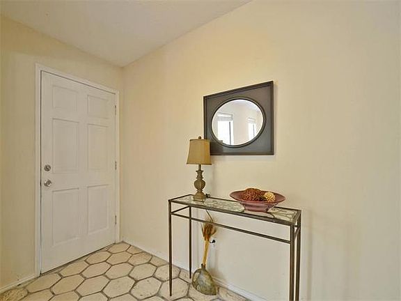 2nd image of 7309 Oak Meadow Dr