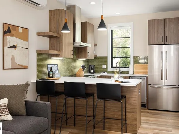 307 Hamilton St #A, Traverse City, MI 49686