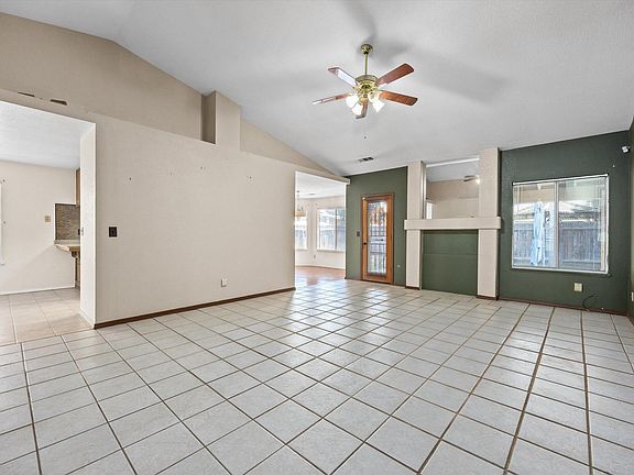 5th image of 204 N Manzanita Street