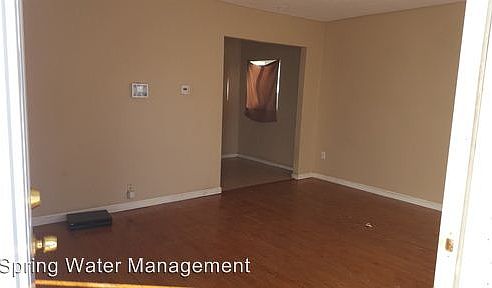 2nd image of 1907 S Cedar Ave