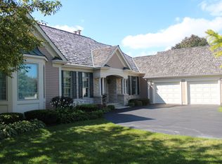 6291 Holly Rd, Libertyville, IL 60048