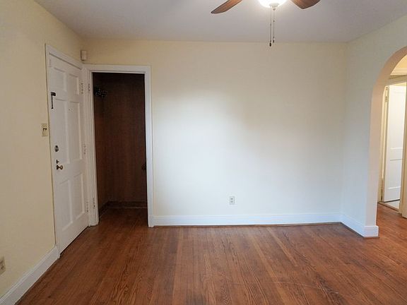5th image of 109 Winber Dr