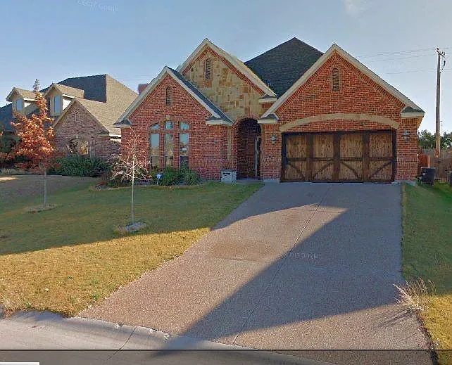 105 Winged Foot Dr — Photo 1