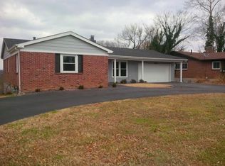 404 Old Meramec Station Rd, Ballwin, MO 63021