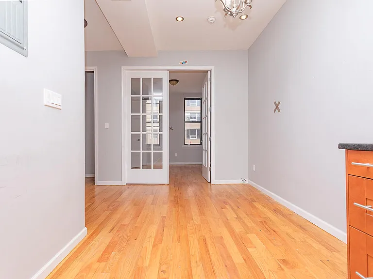 353 Grove St #3F — Photo 4